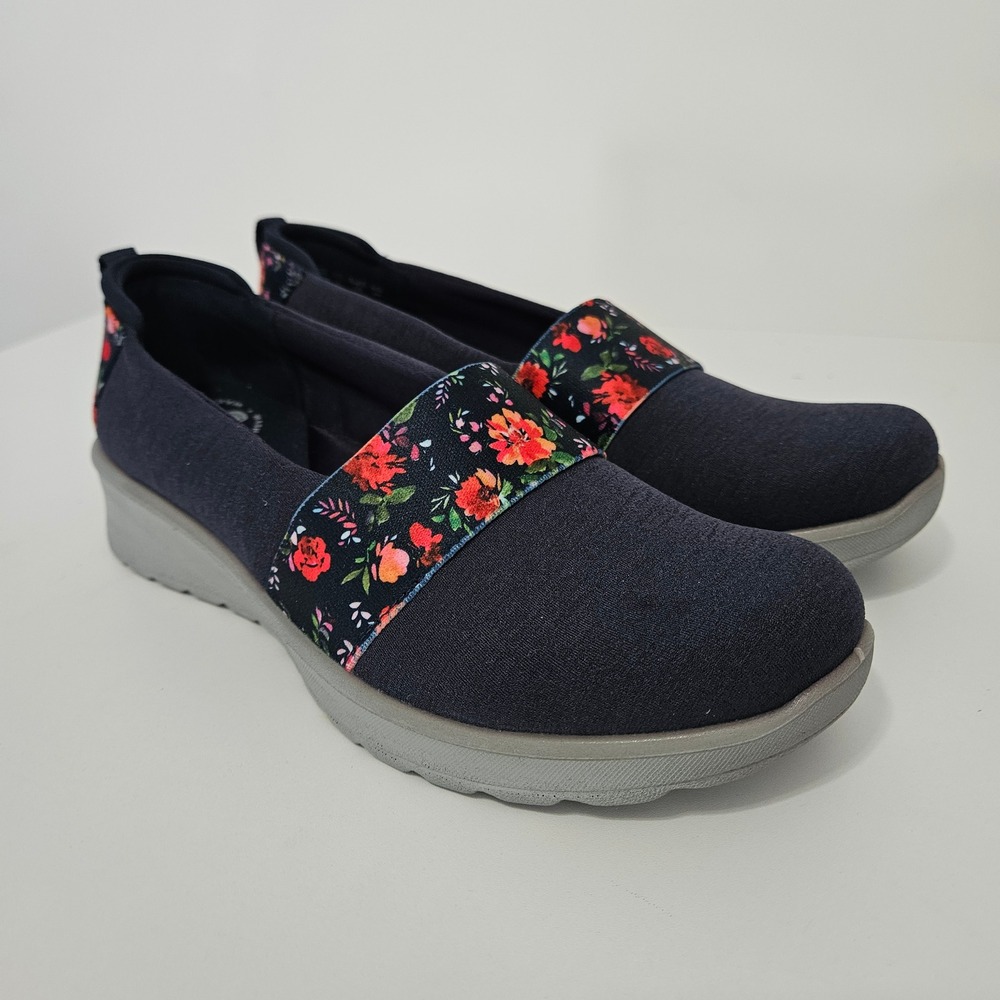 Bzees Slip On Comfort Shoes Womens Size 7.5 Walking Casual Flowers